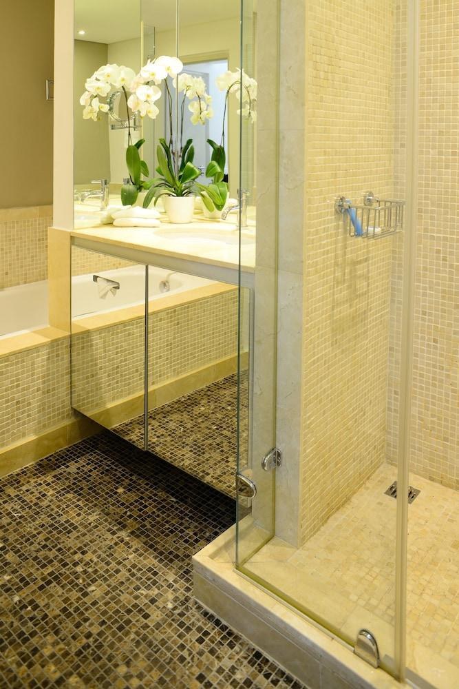 LAGOON BEACH HOTEL & SPA photo 3