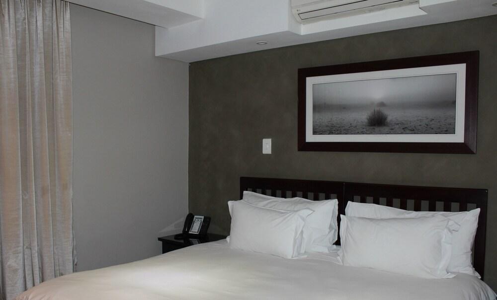 Circa On The Square Hotel photo 3