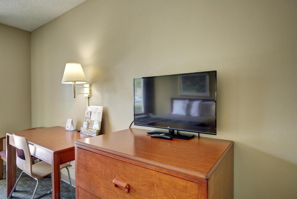 GOOD NITE INN BUENA PARK photo 2