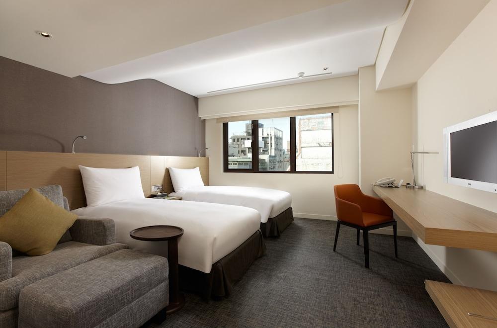 Royal Inn Taipei Linsen photo 3