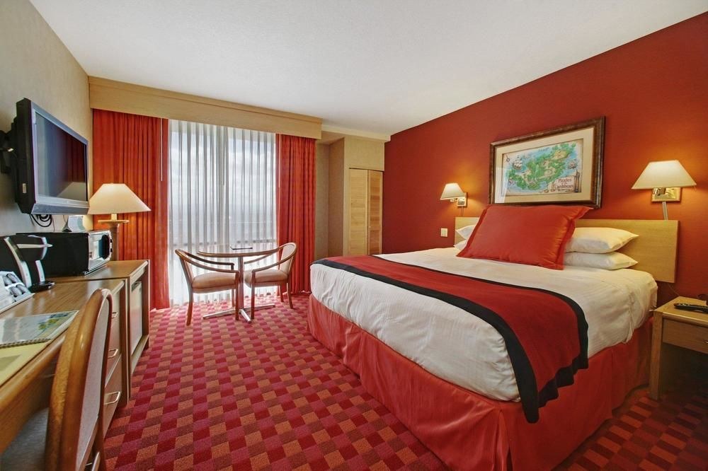 HOWARD JOHNSON PLAZA HOTEL ANAHEIM RESORT