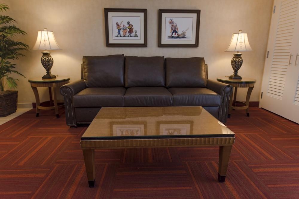HOWARD JOHNSON PLAZA HOTEL ANAHEIM RESORT photo 4