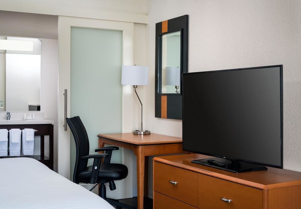 FAIRFIELD INN ANAHEIM DISNEYLAND RESORT photo 3