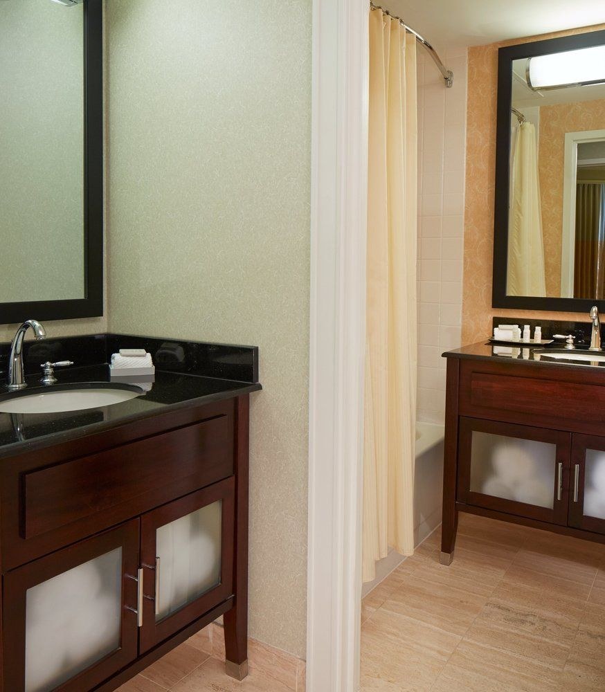 RENAISSANCE DALLAS HOTEL