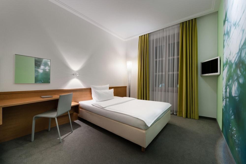 MOMA1890 Boutique Hotel photo 3