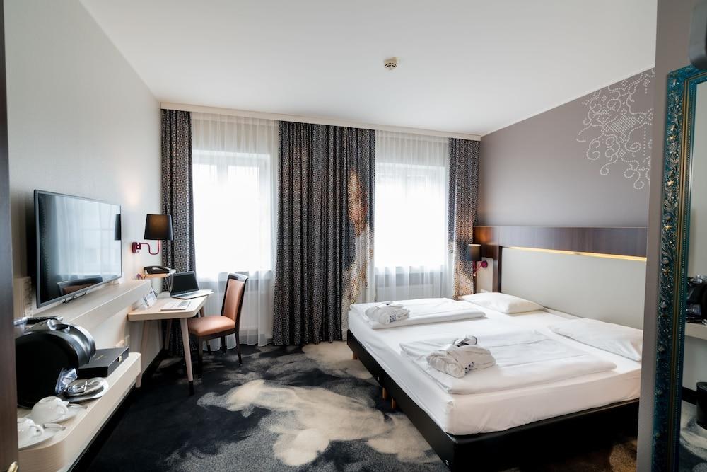 MERCURE MUENCHEN OLYMPIAPARK photo 2