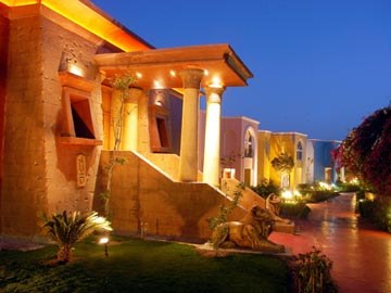 ROYAL SAVOY HOTEL AND VILLAS photo 2