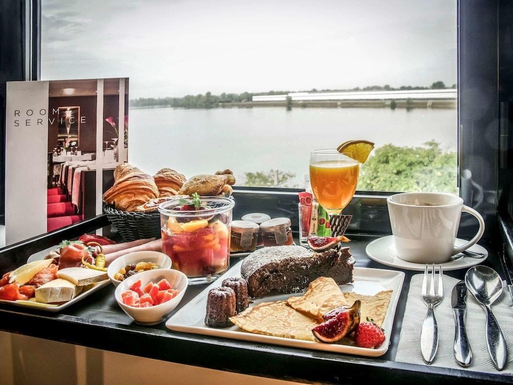 PULLMAN BORDEAUX LAC photo 2