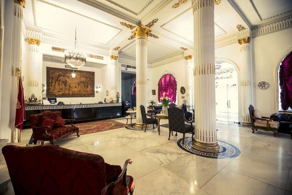 PARADISE INN WINDSOR PALACE photo 3