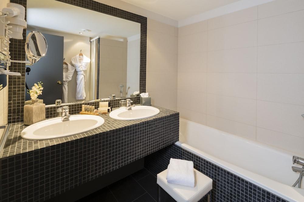 HOSTELLERIE LE CEDRE photo 2