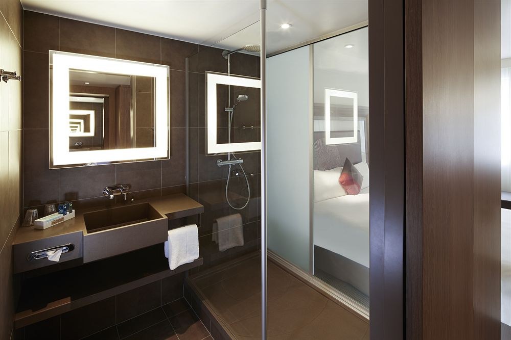 NOVOTEL TOWER BRIDGE photo 1