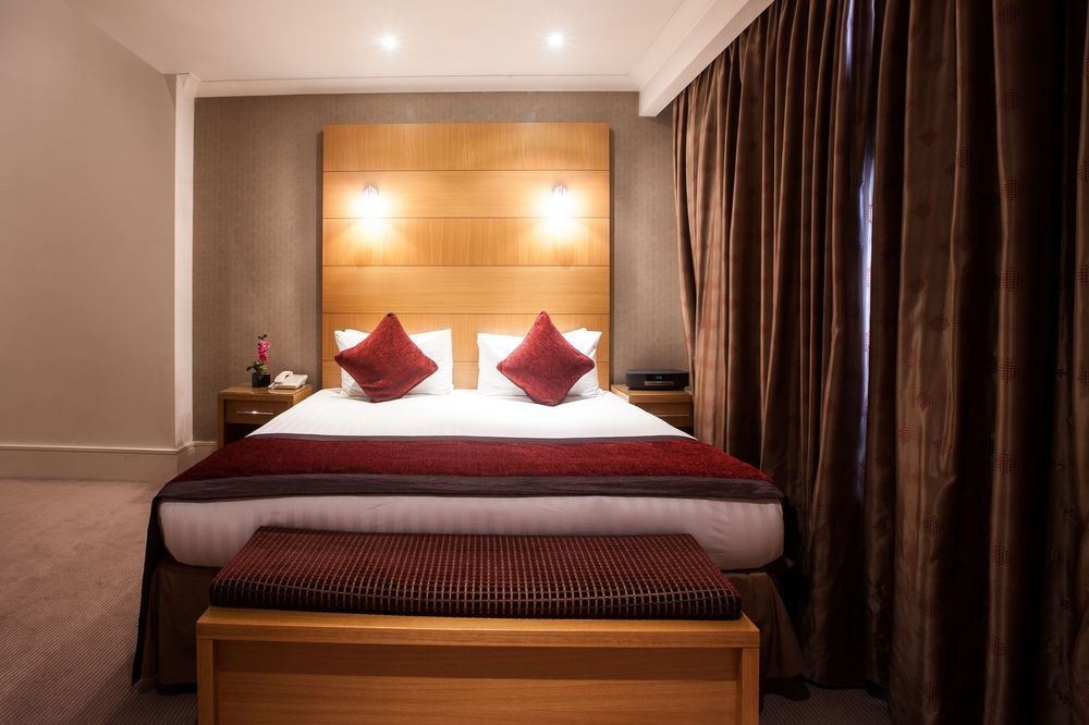 The Park City Grand Plaza Kensington