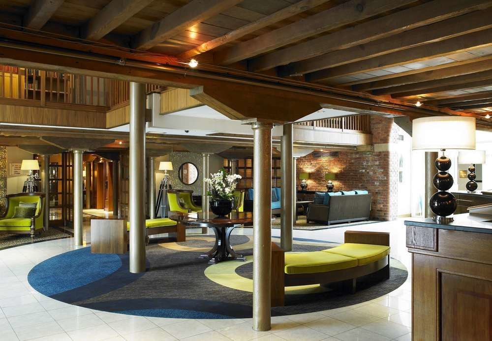MANCHESTER MARRIOTT VICTORIA  ALBERT HOTEL