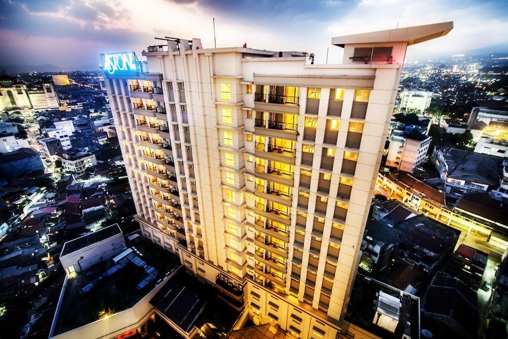 ASTON BRAGA HOTEL & RESIDENCE photo 2