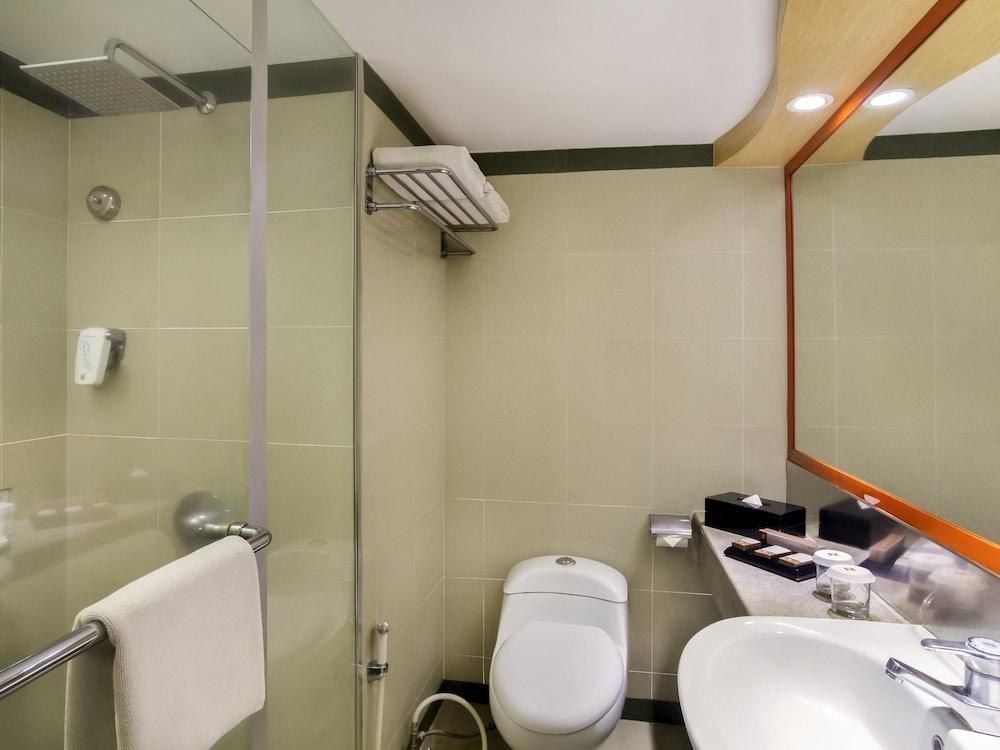 IBIS JAKARTA TAMARIN photo 4