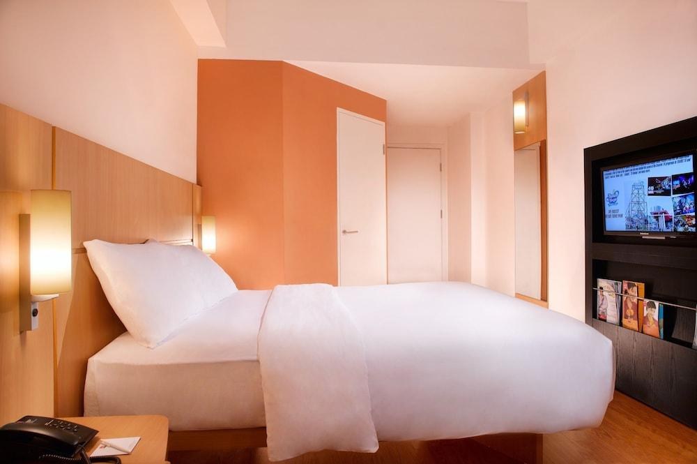 IBIS BANDUNG TRANS STUDIO photo 2