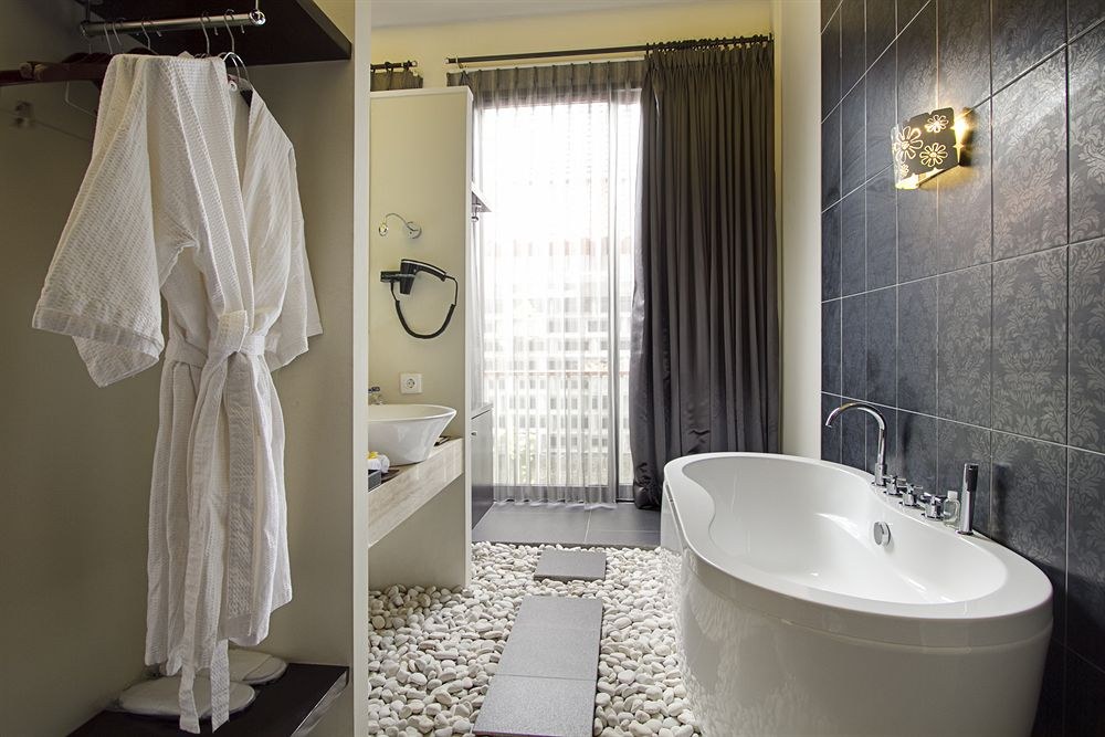 18 SUITE VILLA LOFT @KUTA photo 1