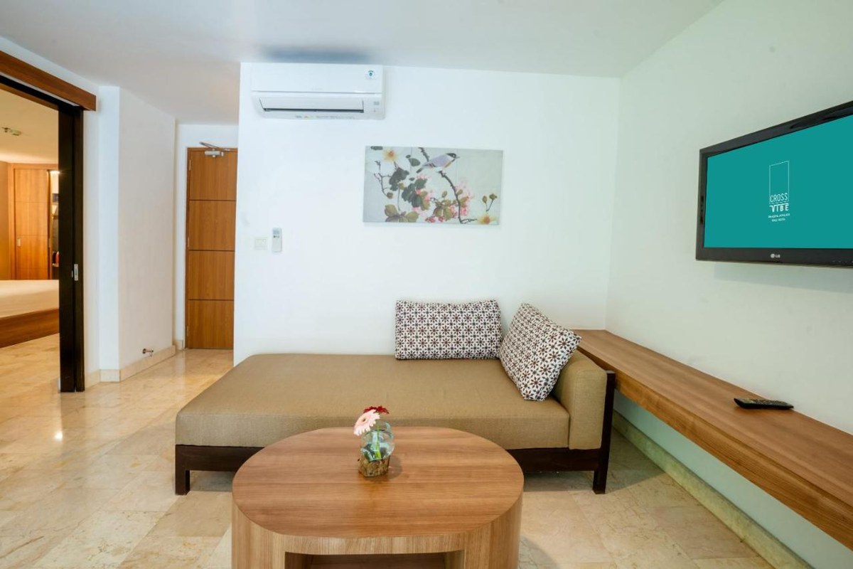 CROSS VIBE PAASHA ATELIER BALI KUTA photo 4