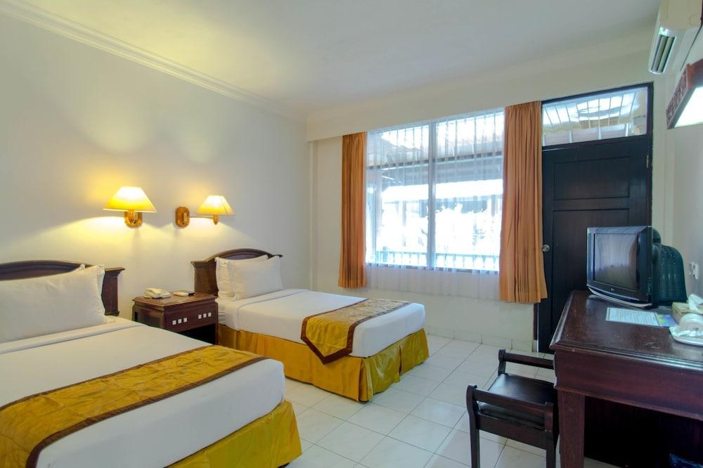 BALI SUMMER HOTEL photo 2