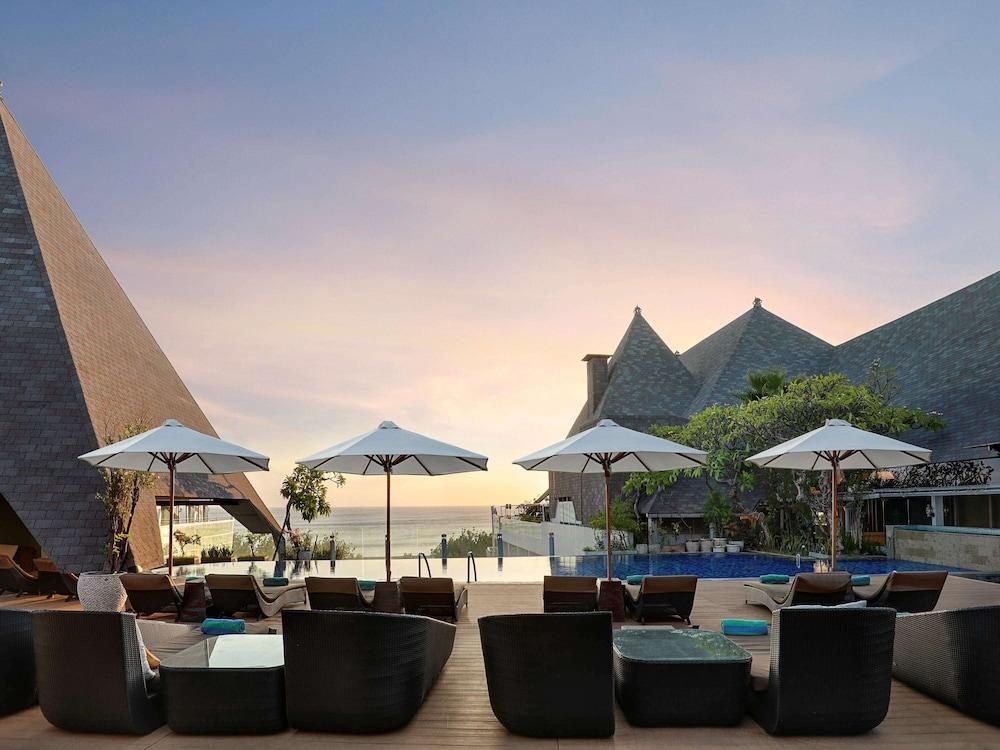 KUTA BEACH HERITAGE HOTEL photo 2