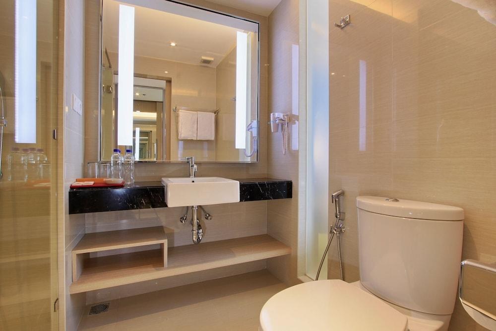 OHANA HOTEL KUTA photo 3