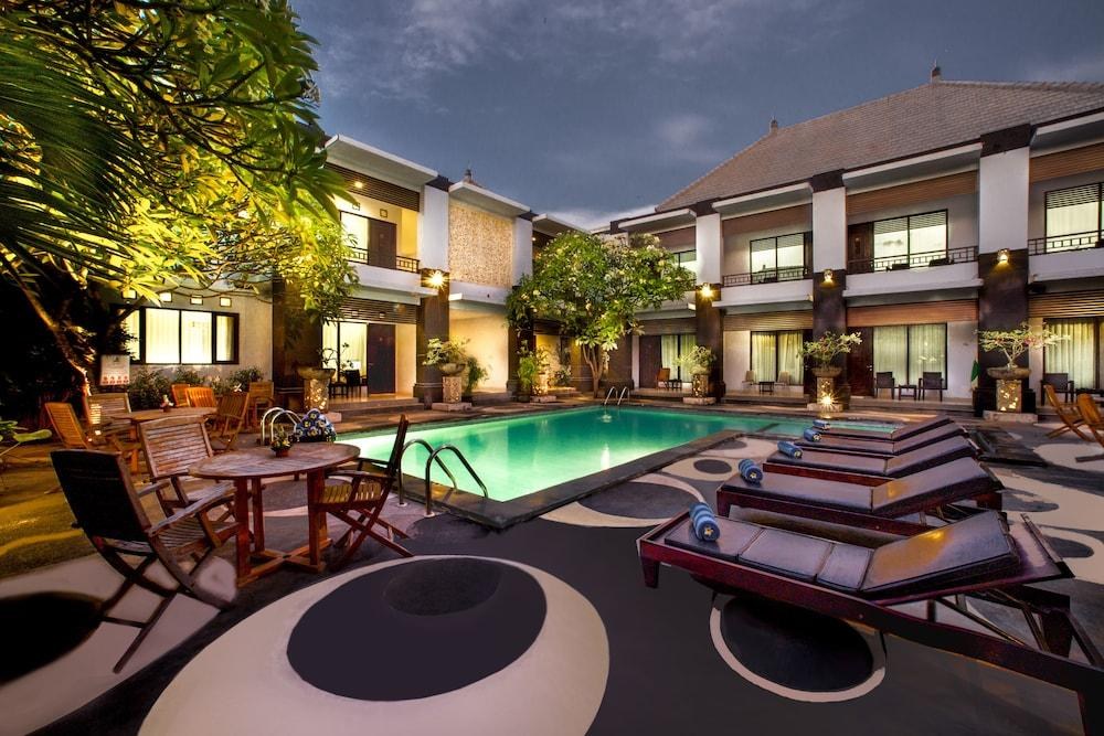 THE RADIANT HOTEL & SPA photo 2