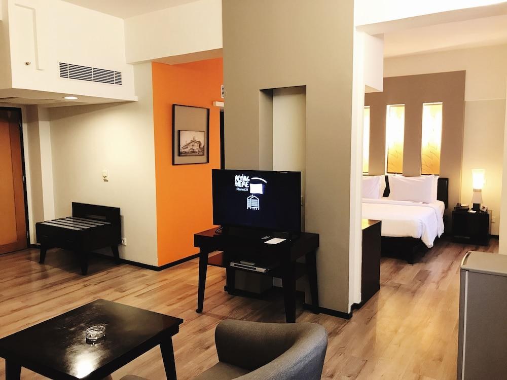 MERCURE SURABAYA photo 4
