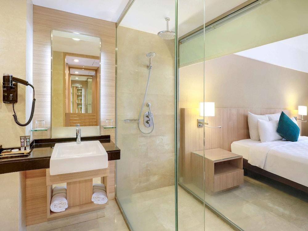 NOVOTEL SURABAYA photo 3