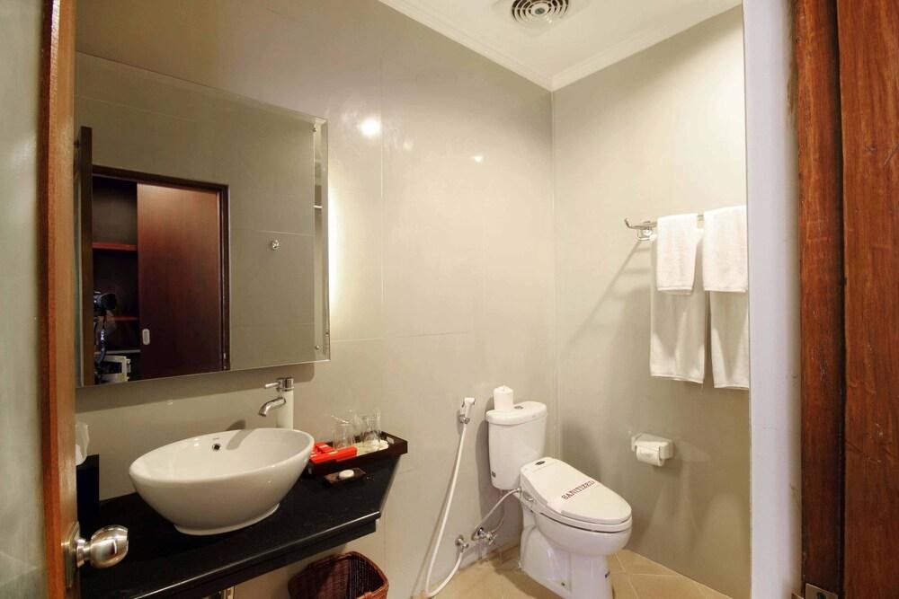 RESPATI BEACH HOTEL photo 3