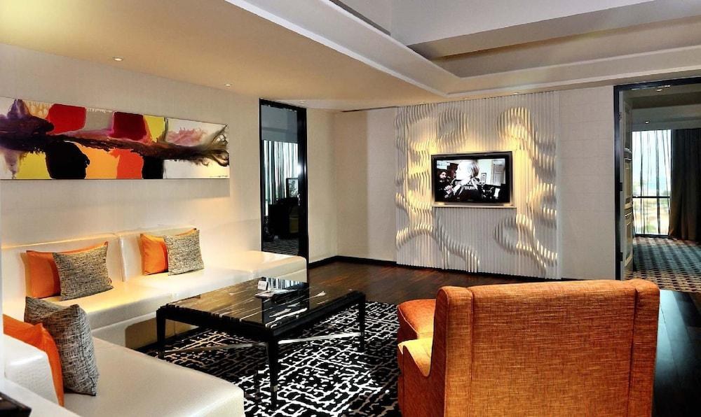 TS SUITES photo 4