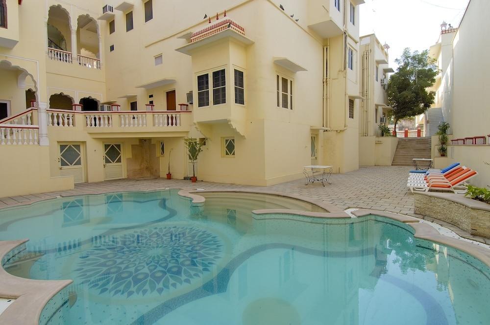 MANDAWA HAVELI photo 3
