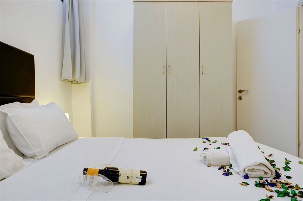 LIBER SEASHORE SUITES photo 1