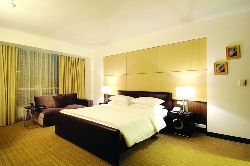 RADISSON BLU HOTEL photo 4
