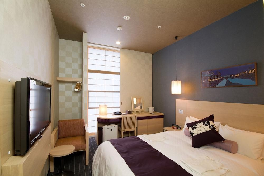 HOTEL VISTA PREMIO KYOTO KAWARAMACHI photo 3