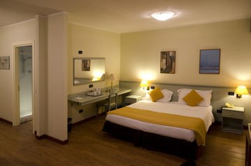 HOTEL CAMPUS photo 1