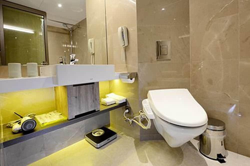 BROTHER HOTEL photo 3