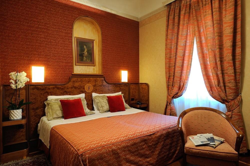 FARNESE photo 4