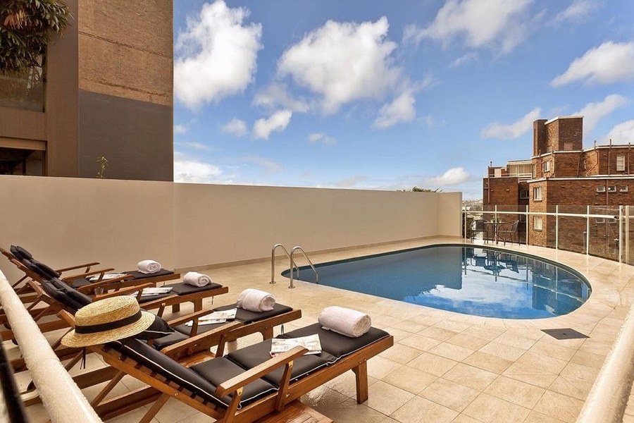 MACLEAY HOTEL