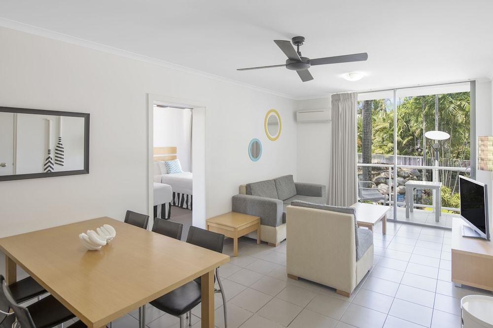 QT PORT DOUGLAS photo 2