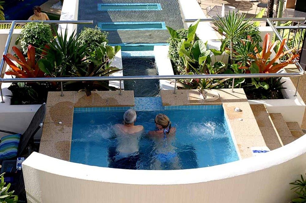 PENINSULA BOUTIQUE HOTEL