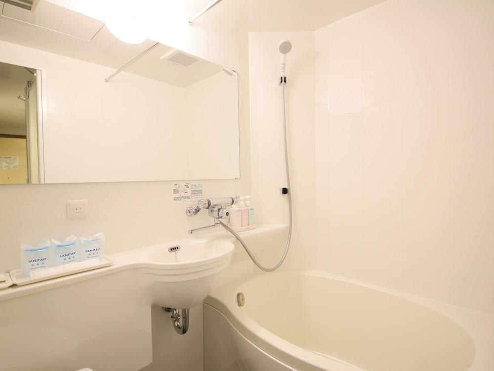 IBIS TOKYO SHINJUKU photo 3