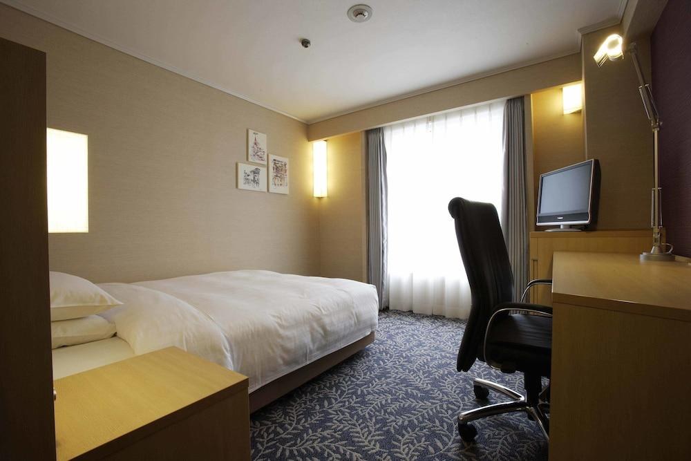 RIHGA ROYAL HOTEL OSAKA photo 3