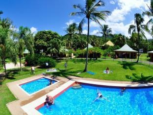 Nomads Airlie Beach Hotel