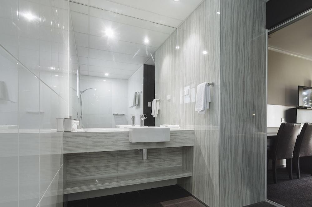 MERCURE TOWNSVILLE photo 2