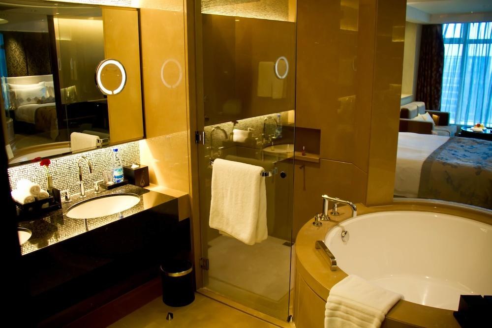 Nanyuan Universe Deluxe Hotel photo 4