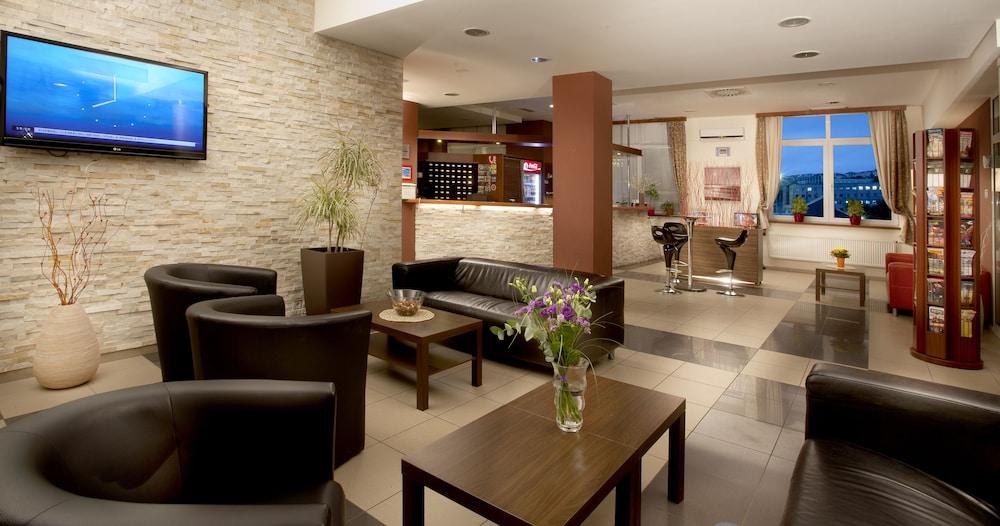 EXTOL INN HOTEL photo 2