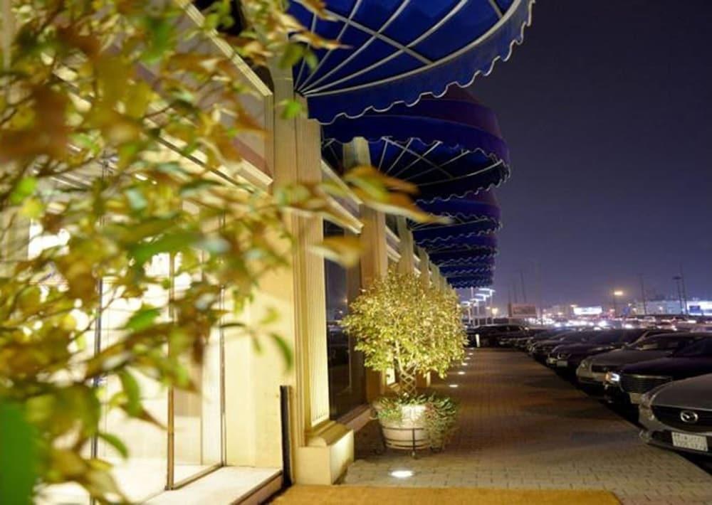 Al Hyatt Jeddah Continental Hotel photo 2