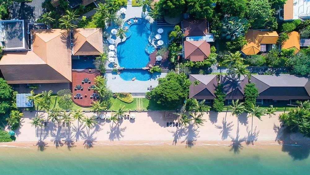SEA SAND SUN RESORT AND VILLAS photo 2