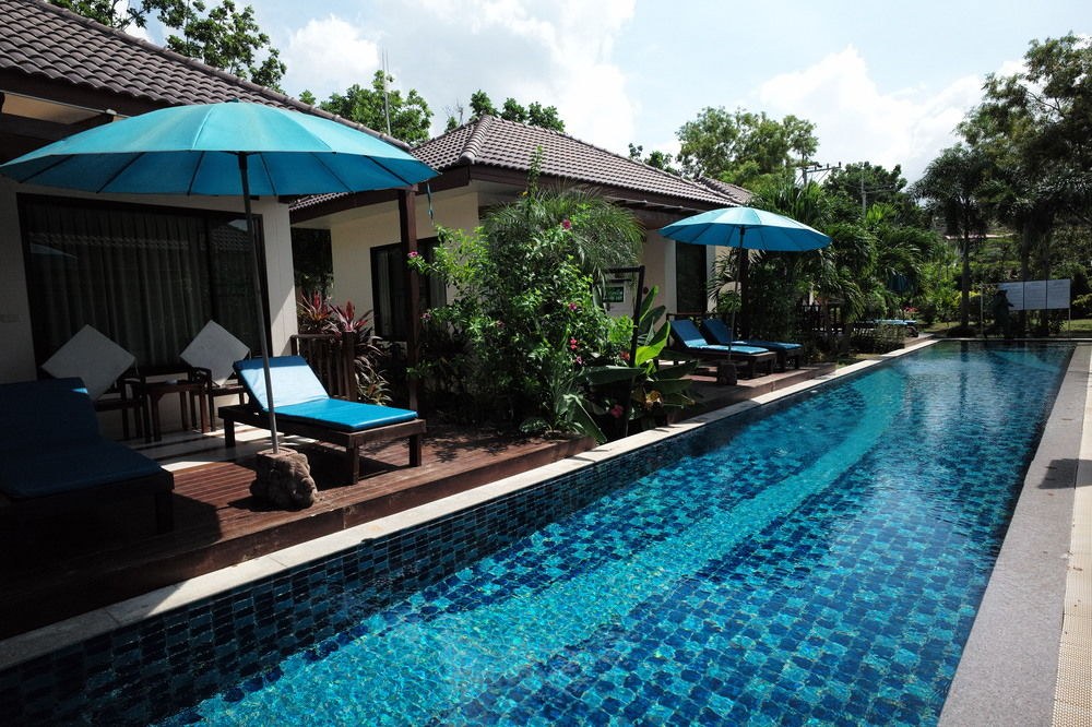 PINNACLE GRAND JOMTIEN RESORT