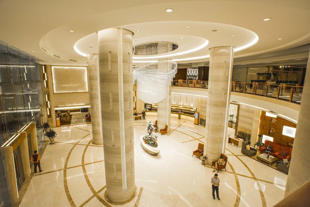 THE GRAND FOURWINGS CONVENTION HOTEL photo 2
